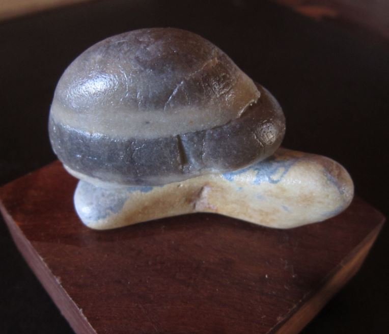 composizione di ciootoli :lumaca di pietra 